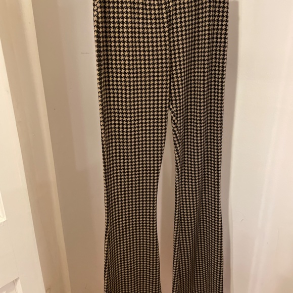 Womens flare leg Houndstooth knit pants - Picture 4 of 4